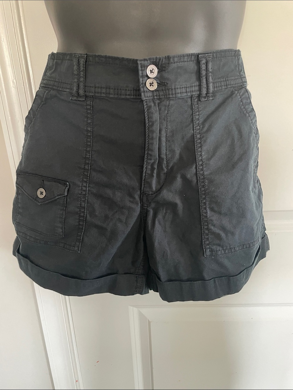 Time and Tru Black Women's Casual Roll-Hem Shorts